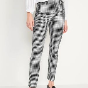 Old Navy Gingham Pixie Pant